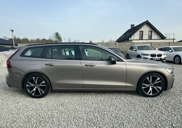 Volvo V60 cena 99990 przebieg: 92000, rok produkcji 2019 z Strumień małe 704